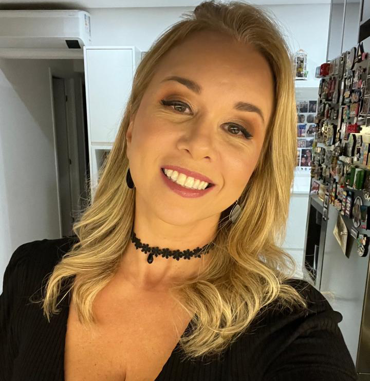Camila Pereira